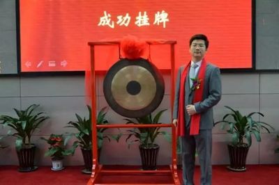 愛創周簽 王舒的創業書《看不完的風景畫》與軟件銷售之旅